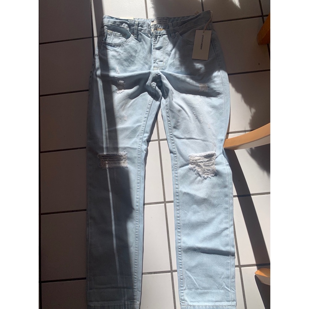 Light wash boyfriend jeans